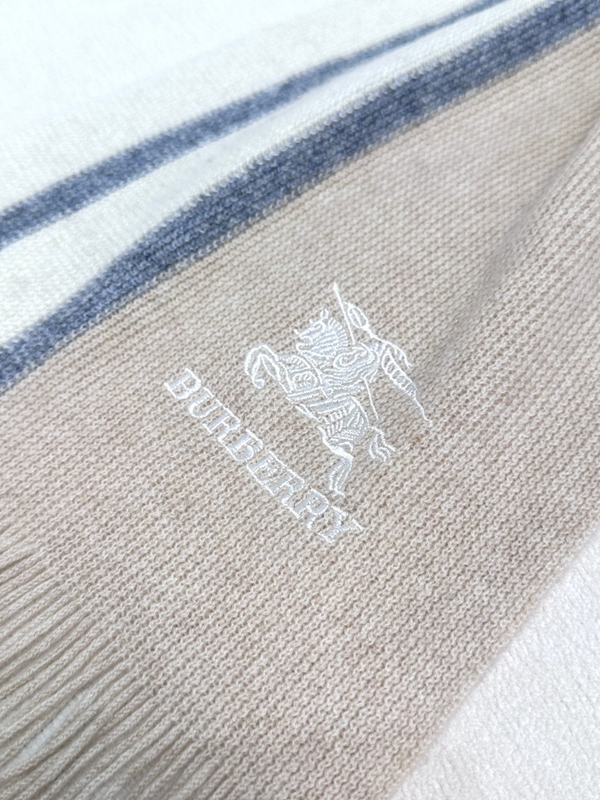 ブランドマフラー角部分ディテール